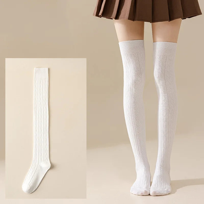 Women’s Heritage Cable-Knit Thigh-High Socks
