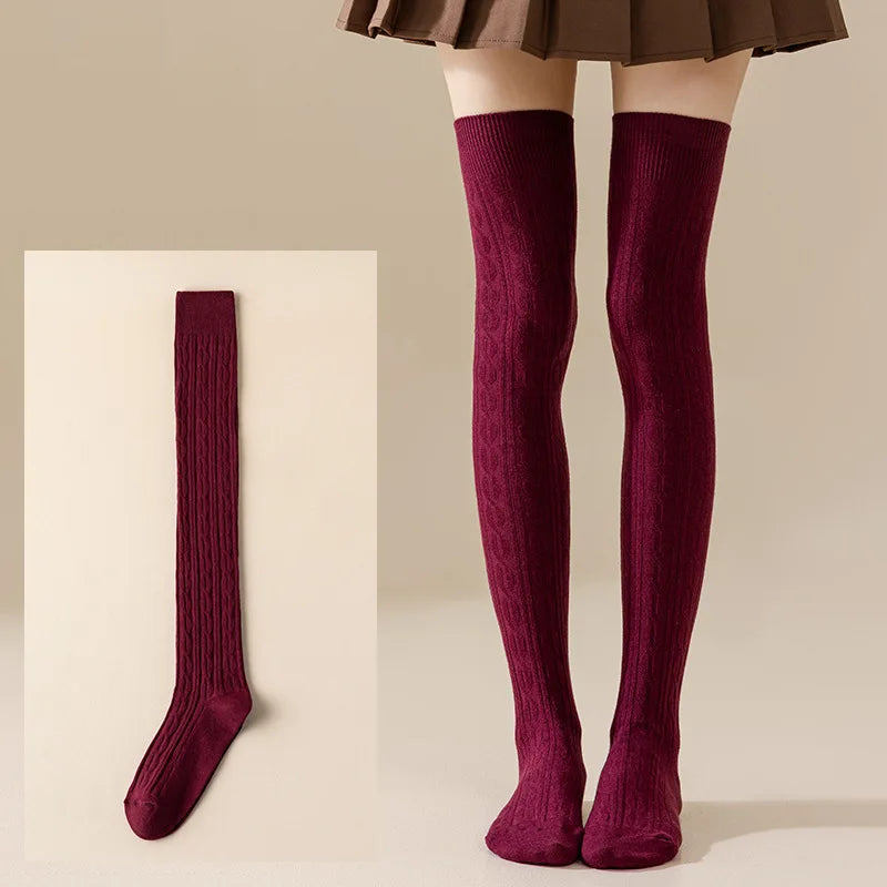Women’s Heritage Cable-Knit Thigh-High Socks